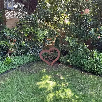 Rusty Stake Heart Statue Tree with Realistic Rusted Heart for Home and Garden Parterre Enhancement Yard Decoration