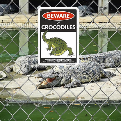SmartSign Beware Of Crocodiles Warning Sign - 10"x7", 40 mil Laminated Rust-free Aluminum - Metal Signs for Wall Decor, Outdoors, Patio, Gifts, Cafe - Crocodile Theme, Made in USA