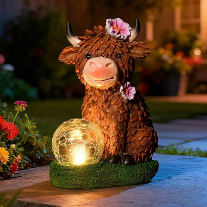 Garden Highland Cow Statue Solar Outdoor Decor with Glass Ball Highland Cow Decor Unique Gifts for Women Mom,Highland Cows Figurine for Yard Garden Patio Lawn Ornaments
