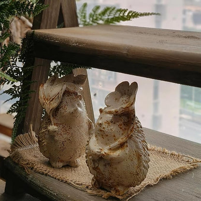 Rust Iron Hedgehog Garden Statue, 3.9 Inch High Cute Animal Garden Figurines for Patio Yard Lawn Outdoor Decor(Rust, White Color) (White-Flower)