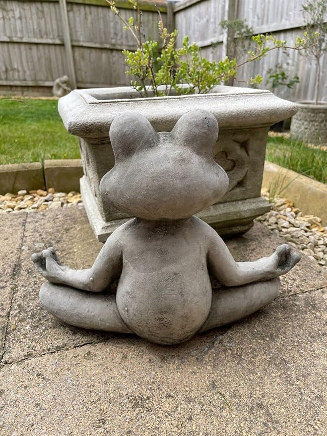 Meditating Frog Stone Garden Statue | Outdoor Animal Sculpture Toad Ornament Decor Decoration