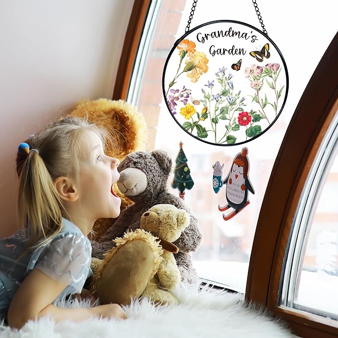 TNUW Grandma's Garden Stained Glass Window Hanging, Grandma Gifts from Grandkids Sun Catchers Indoor Window Glass Round Wall Art Decor, Grandmother Gifts Wall Hanging Decorations, 7.9＂x7.9＂