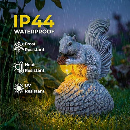 Solar Garden Statue – Hand-Painted Resin Squirrel on Pinecone with Glowing LED Acorn – Charming Yard, Patio & Balcony Decor – Gift for Mom, Grandma & Garden Lovers