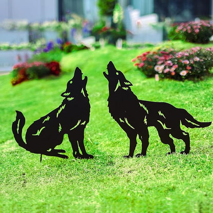 Wolf Metal Outdoor Garden Stakes Decorative,Gifts for Wolf Lovers,Silhouette Statues Garden Decor for Summer Patio, Lawn, Backyard, Pathway,Yard Art,Gardening Gifts