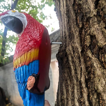 Tree Hugger Parrots, Garden Macaw Sculpture, Gorgeous Art Decor Hanging Tree Peeker Bird Figurine Ornament for Patio Lawn Home Indoor Outdoor Decorations (Red)