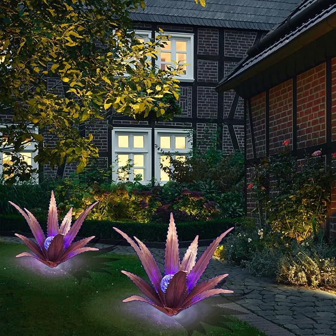 2 PCS Metal Agave Sculpture Decoration, Vintage Country Hand-Painted Sculpture DIY Metal Agave Plant, Home Garden Courtyard Lawn Outdoor Decoration (Serrated Purple)