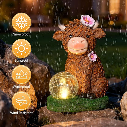 Garden Highland Cow Statue Solar Outdoor Decor with Glass Ball Highland Cow Decor Unique Gifts for Women Mom,Highland Cows Figurine for Yard Garden Patio Lawn Ornaments