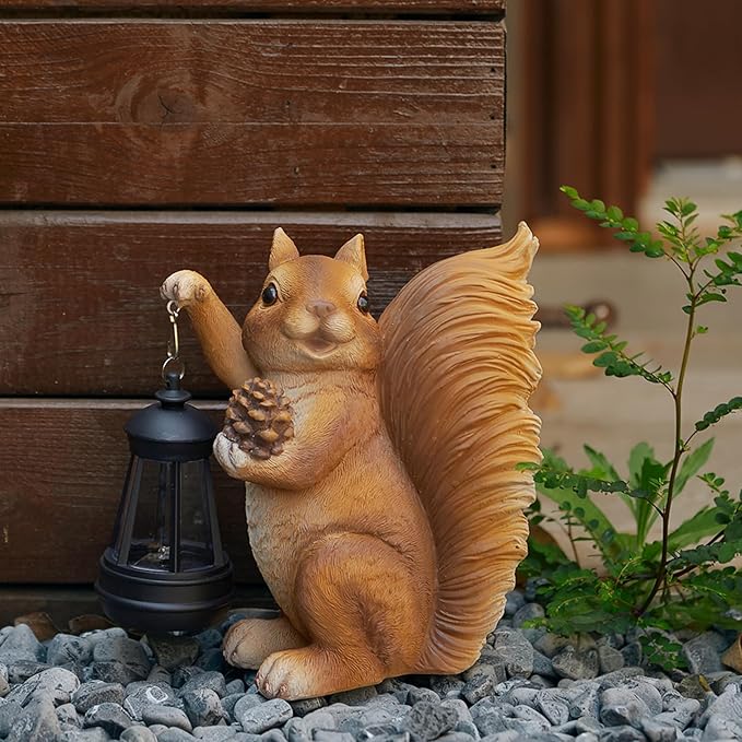 Solar Squirrel Garden Statue Outdoor Decor, Squirrel Sculpture with Lantern for Yard Lawn Patio Balcony, Christmas Birthday Housewarming Gifts for Mom, Grandma, Women, Brown,Resin
