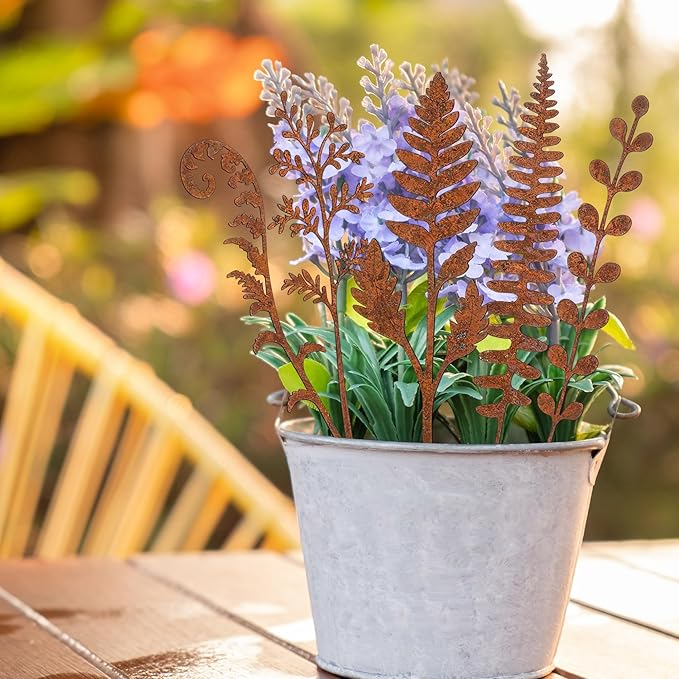 5 Pcs 14.2'' Longer Rusty Metal Flowers and Plants, Rustic Metal Fern Leaf Garden Stakes, Rusty Plant Shaped Decoration for Flower Arrangement Potted Plants Outdoor Lawn Yard Courtyard Art