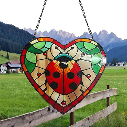 Ladybug Stained Glass Window Hanging, Heart Shape Glass Sun Catchers with Chain, Ladybugs Ornaments for Garden, Whimsigoth Decor Gifts for Woman, Men