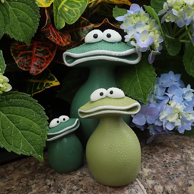 Garden Frog Statue Outdoor Decor – Waterproof Resin Frog Sculpture, Hand-Painted Frog Garden Statue for Patio, Lawn, Yard, Balcony or Porch, Cute Frog Figurine Garden Decor Gift for Garden Lovers