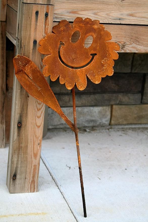 Metal Rustic and Colorful Flower Stakes Ranging from 9.5 to 36 Inches Tall (Waving Smiling Daisy 21" Tall, Naturally Rusted)