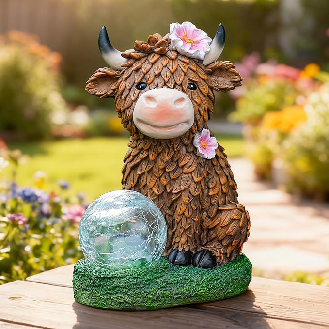 Garden Highland Cow Statue Solar Outdoor Decor with Glass Ball Highland Cow Decor Unique Gifts for Women Mom,Highland Cows Figurine for Yard Garden Patio Lawn Ornaments