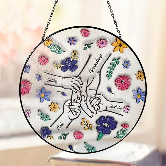 Personalized Grandma’s Stained Glass Window Hanging Ornament, Custom Holding Grandma’s Hands with Kids’ Names, Floral Art Decoration, Grandma from Grandkids