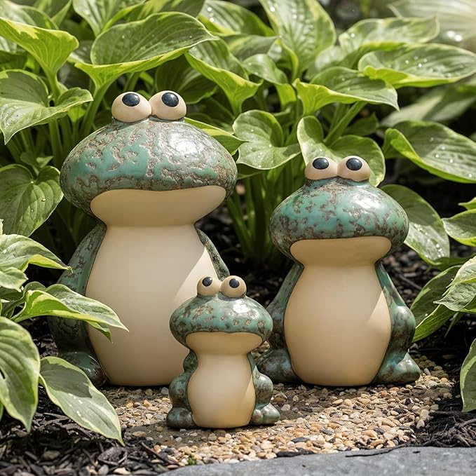Garden Frog Decor Set of 3 Outside Ceramic Frog Statues Cute Yard Decoration Funny Holiday Ornament for Patio Backyard Pond Pool Front Porch Mom Grandma Family Friend