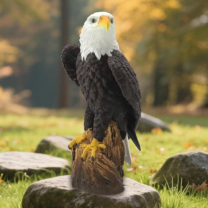Bald Eagle Statue, Indoor Outdoor Animal Sculptures, Christmas Animal Decoration for Patio Porch Yard, Home Garden Desk Office Decor Art Figurine Ornament