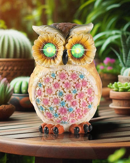 GoGnome Hand-Painted Resin Owl Figurine with Glow-in-The-Dark Eyes, Solar-Powered Garden Decor 5.5'' Lawn Ornaments Statue Gardening Gifts for Outside Yard Art Patio (Owl)