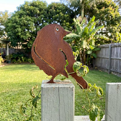 Rusty Metal Birds Garden Wrens Decor Set of 5 - Vintage Yard Art for Fence & Outdoor Rustic Bird Statues, Life-Size Wren Silhouettes, Weather-Resistant Metal Birds for Garden, Patio, and Home Decor