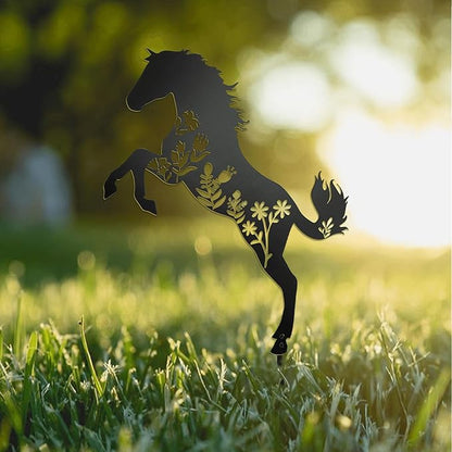 Decorative Metal Horse Statue for Patio, Lawn & Garden, Outdoor Décor, Intricate Garden Stakes