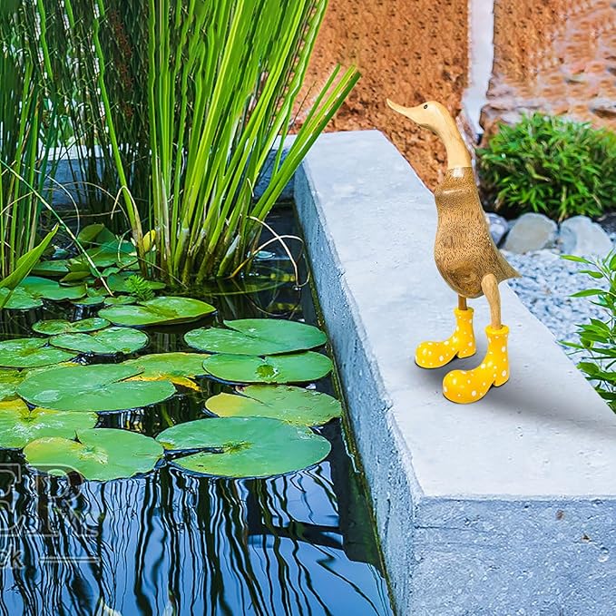 Wooden Crafted Duck Figurine with Spotty Wellies Funny Standing Duck Statues Decorative Resin Rain Boot Animal Sculpture Collectible Crafts Waterproof Garden Lawn Ornament (Yellow, 7.9Inch)