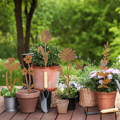 5 Pcs Rusty Metal Flowers and Plants, Rusty Rustic Metal Flowers Signs for Outside Yard Art Gift for Yard Decorative Garden Stakes Potted Plants Walkway and Garden