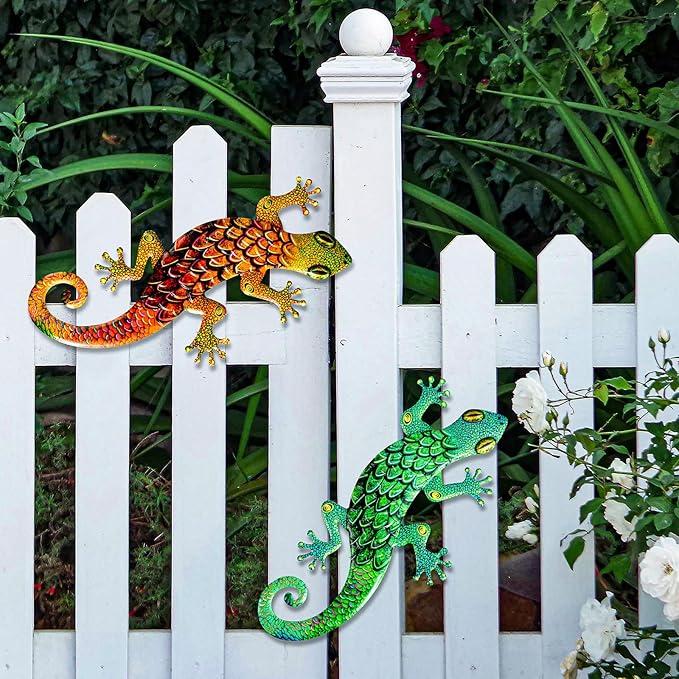 Pipilily 2 Pack Metal Gecko Wall Art, Metal Lizard Indoor Outdoor Hanging Sculpture Decor for Garden Yard Living Room Bedroom Patio Balcony (Style 3)