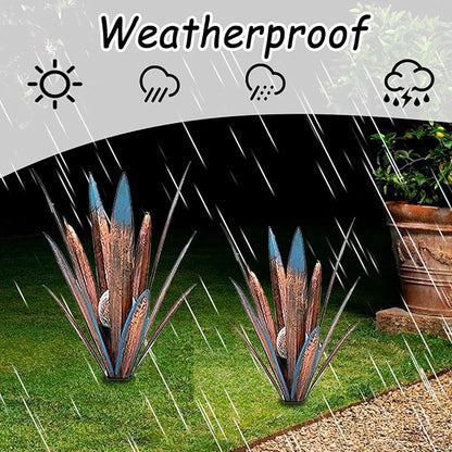Jesokiibo 2pcs Tequila Sculpture Metal Agave Plant Home Decor Rustic Hand Painted Figurines Yard Decorations Lawn Ornaments（Multi-Color LED Solar Light Green） (Blue)