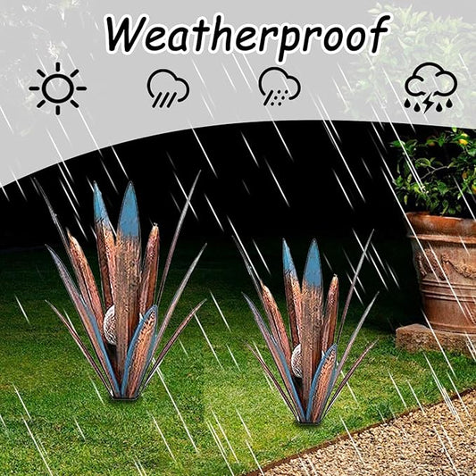 Jesokiibo 2pcs Tequila Sculpture Metal Agave Plant Home Decor Rustic Hand Painted Figurines Yard Decorations Lawn Ornaments（Multi-Color LED Solar Light Green） (Blue)