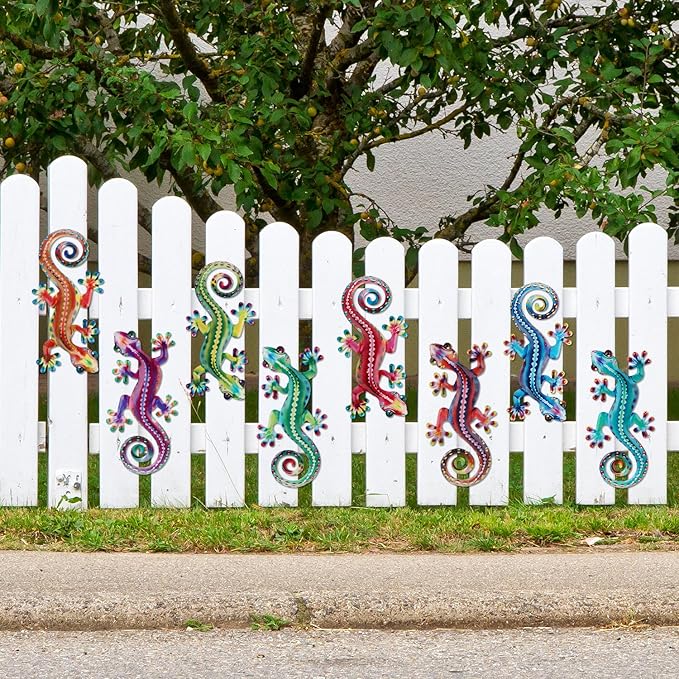 8 Pcs Metal Gecko Wall Art Outdoor Decor Metal Lizards Wall Decor Lizard 4.2 * 8.5 Inch Suitable for Hanging in Yard Garden Patio Fence Home, Idea Gifts for Mom Father Friends