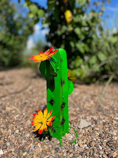 Mini Metal Saguaro - Garden Art (Green)