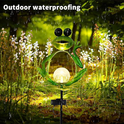 Frog Solar Garden Light, Waterproof Auto On/Off Path Lights Yard Art Ornament, Outdoor Iron Frog Decoration for Yard, Patio, Pathway (Green)