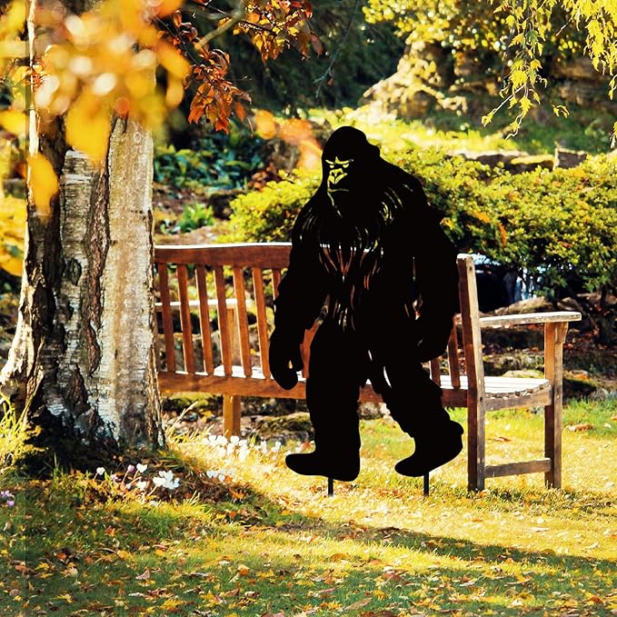 Gosknor Outdoor Metal Bigfoot Decor, Big Foot Yard Sign Stake Bigfoot Silhouette Sasquatch Yard Decor Sasquatch Statue Gift for Garden Yard Lawn Forest Decoration
