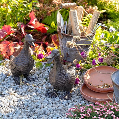 Sungmor Vintage Cast Iron Duck Garden Statue - 6.7" Tall Heavy Duty Outdoor Duckling Figurine, Rustic Animal Sculpture for Lawn, Patio, Yard - Antique Brown Finish, Farmhouse Home Decoration