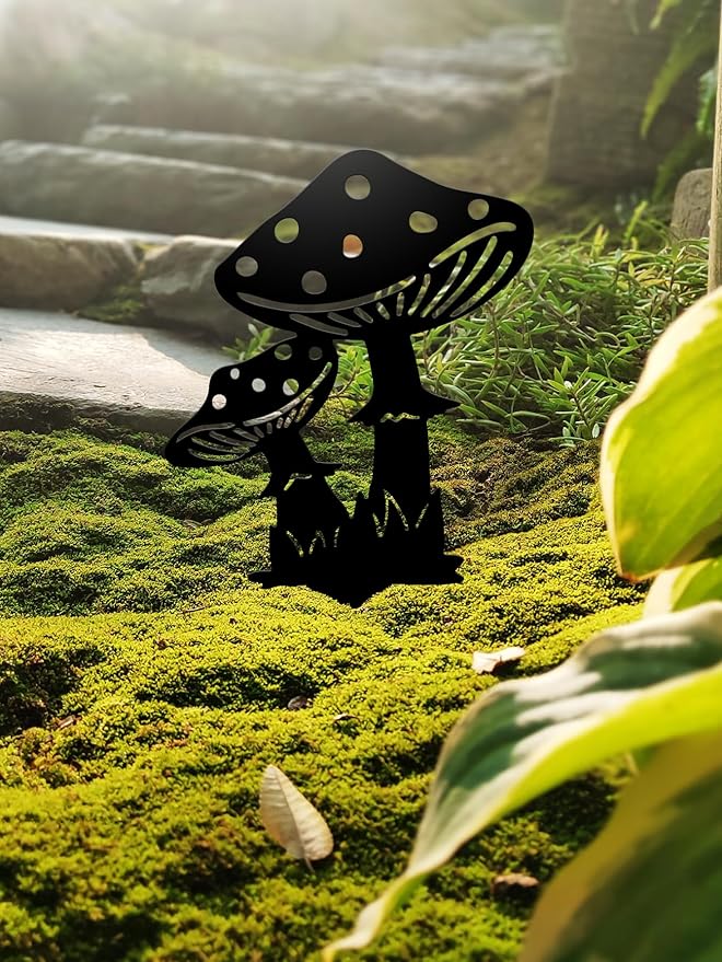 Resama Black Metal Mushroom Garden Stakes Set of 3, Black Yard Decor Art Decorative Garden Stakes, Outdoor Lawn Ornaments for Patio Flower Bed Porch Pathway Yard Decorations
