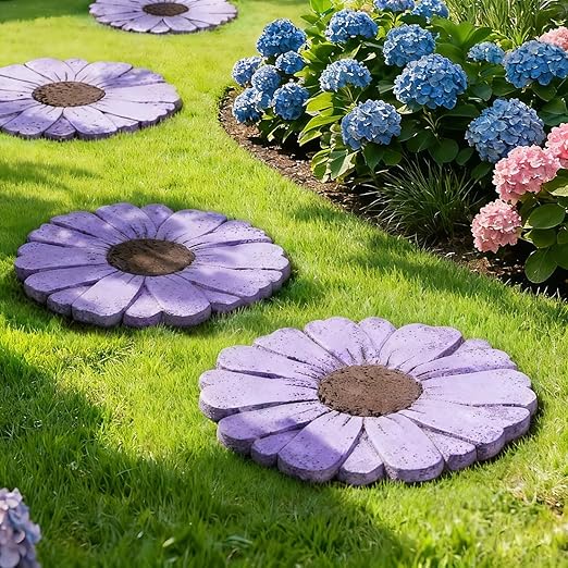 Landoraloria Cement Flower Stepping Stone 10” Daisy Garden Path Stone for Yard & Walkway Handcrafted Non-Slip Outdoor Patio Decor Weather-Resistant Cement Stone (Purple)