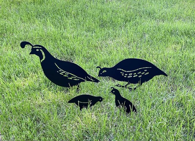 Quail Decorative Garden Stakes Metal Quail Statue Bird Yard Art Silhouette Quail Yard Art for Lawn Patios Outdoor Decoration, Set of 4