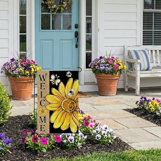 CROWNED BEAUTY Spring Summer Garden Flag Daisy Bee Welcome 12x18 Inch Double Sided Small Floral Summer Seasonal Holiday Decoration for Outdoor Lawn Yard