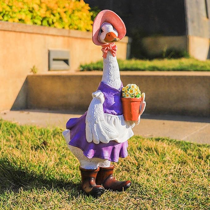 Baoblaze Duck Statues for Garden Figures, Resin Animal Sculpture Home Decoration, Outdoor Or Indoor Art Crafts Statues Decor, for Garden, Pond Decoration, Femal