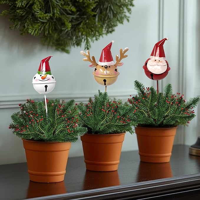 Christmas Metal Garden Stakes 3-Piece Set – Vintage Style Snowman, Reindeer & Santa Outdoor Yard Decorations, Hand-Painted Rustic Winter Lawn Porch Patio Decor for Home & Garden Lovers