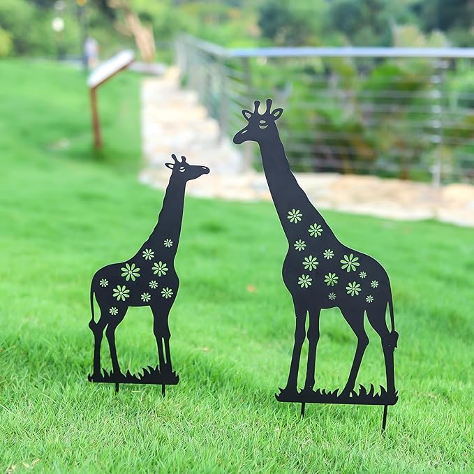 Metal Decorative Garden Stakes, Giraffe Garden Decor for Outside Gifts for Women Men, Black Silhouette Statues Decorations Outdoor for Yard Art, Lawn, Backyard, Pathway,Patio