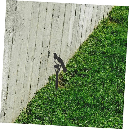 Bird Garden Stake Decor Iron for Lawn and Garden Vivid Bird Stake Ornament for Outdoor Decoration