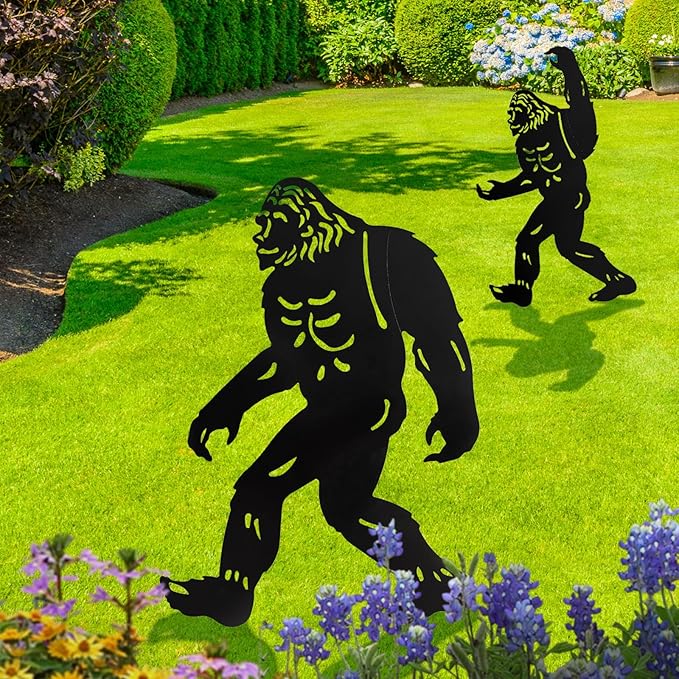 Bigfoot Garden Decor for Outside, Big Foot Silhouette Outdoor Statues, Sasquatch Gardening Gifts for Men/Dad/Women, Metal Yard Art for Lawn, Forests,Outdoor Decorations