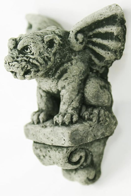 Hanging Small Gargoyle Concrete Wall Statue Cement Igor French Gargoyle Sculpture Garden Cast stone European Figure Outdoor Mini Wall Plaque