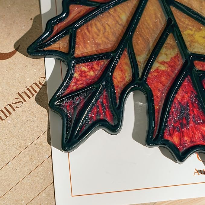 Maple Leaves Handmade Resin Suncatchers, Artisan Boho Sun Catcher Stained Glass Effect Window Hanging Garden Decor, Pendants Fall Decorations, Gift for Mother's Day Mom Grandma Wife Women