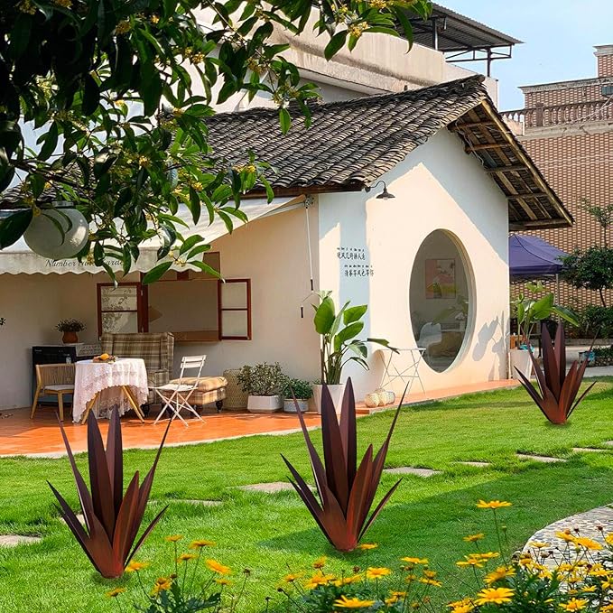 2 PCS Metal Agave Sculpture Decoration, Vintage Country Hand-Painted Sculpture DIY Metal Agave Plant, Home Garden Courtyard Lawn Outdoor Decoration (2pcs-red)