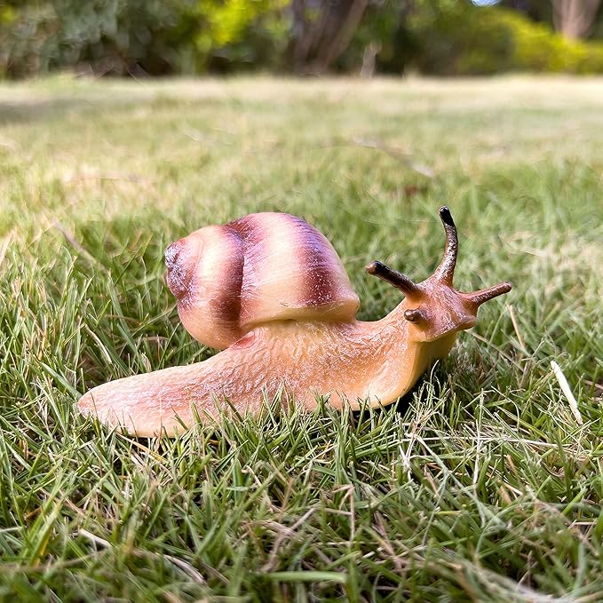 Snail Figurine Toy Mini Animal Figures for Fairy Garden, Mushrooms, Micro Landscape Decor (Light Color)