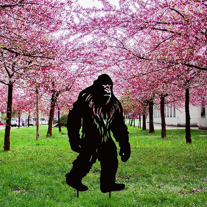 Gosknor Outdoor Metal Bigfoot Decor, Big Foot Yard Sign Stake Bigfoot Silhouette Sasquatch Yard Decor Sasquatch Statue Gift for Garden Yard Lawn Forest Decoration