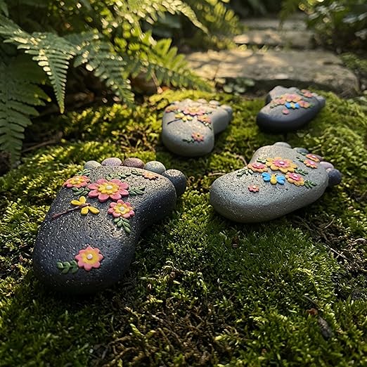 Outdoor Lawn Footprint Stepping Stones — Decorative Paving Stones Suitable for terraces, Vegetable Gardens, Gardens, or walkways， Home Decor Footprint Commemorative Stone Set (2 Pieces)