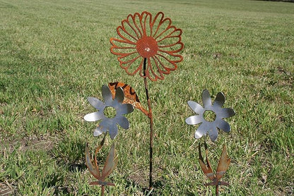 Metal Rustic and Colorful Flower Stakes Ranging from 9.5 to 36 Inches Tall (Daisy + 2 Twisted Daisy Stake Set, Naturally Rusted)