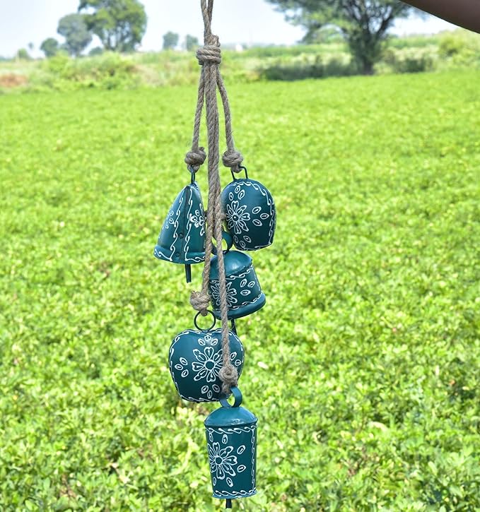Rustic Cow Bell Wind Chime 25” - 5 Metal Hanging Bells for Christmas, Farmhouse, Porch, Entryway, Bohemian Garden Chime, Vintage Bell Garland, Antique Wind Chimes for Indoor & Outdoor (Green)